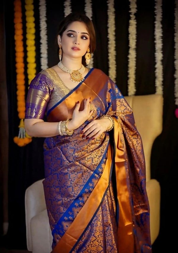কাঞ্চিপুরম শাড়ী(ব্লাউজ পিস সহ)